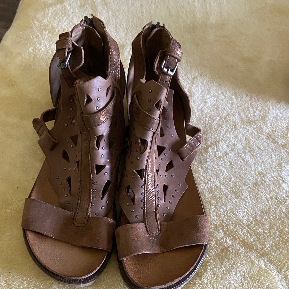Brown Leather Gladiator Sandals